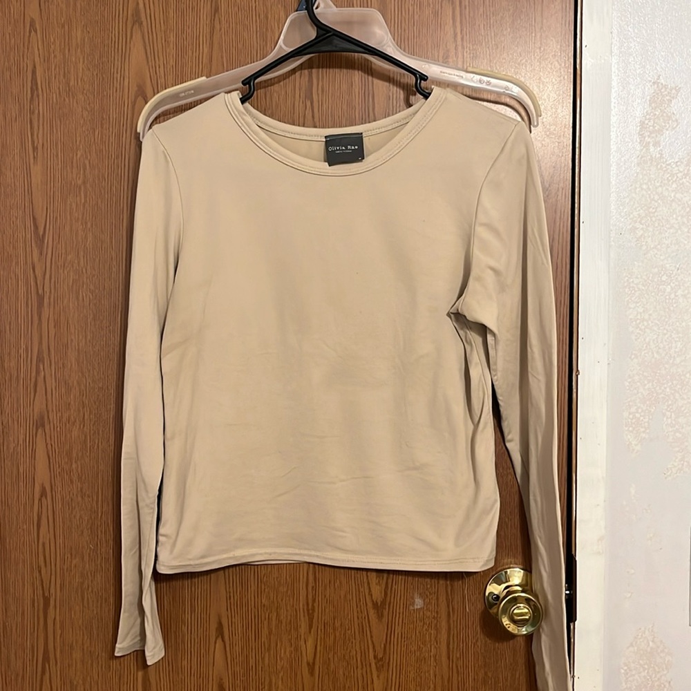 Olivia Rae Long Sleeve Tee Size M